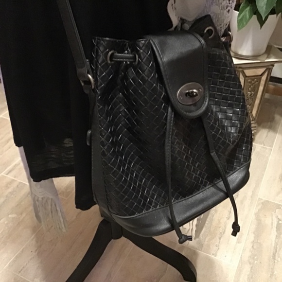 TopTen Crossbody Woven Drawstring Bucket Bag - New - Picture 10 of 10